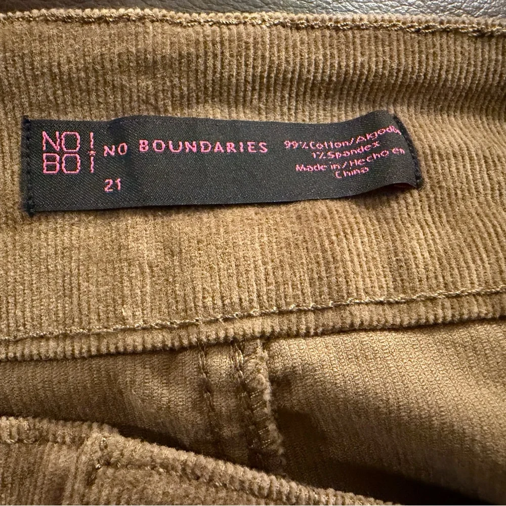 No Boundaries Brown Flare High-Rise Pants - Picture 10 of 12